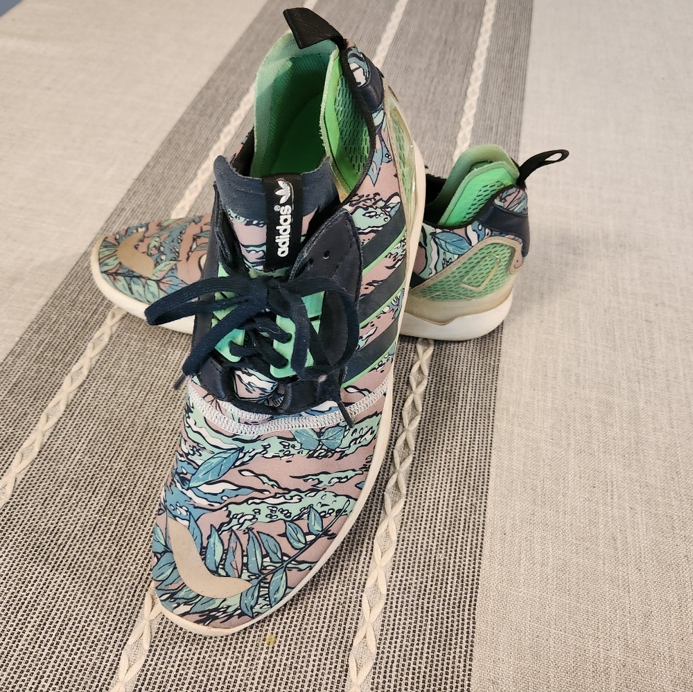 Adidas ZX 8000 Boost running shoe, mens size 9.5